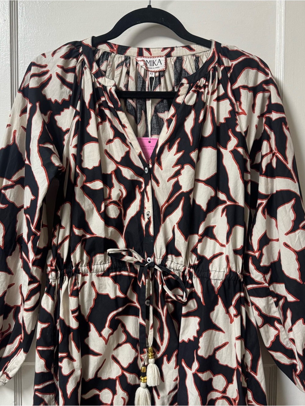 Omika Emerson Black, Coral, & Cream Floral Tie-Waist Midi Dress Bianca Cliff XS - Picture 2 of 11